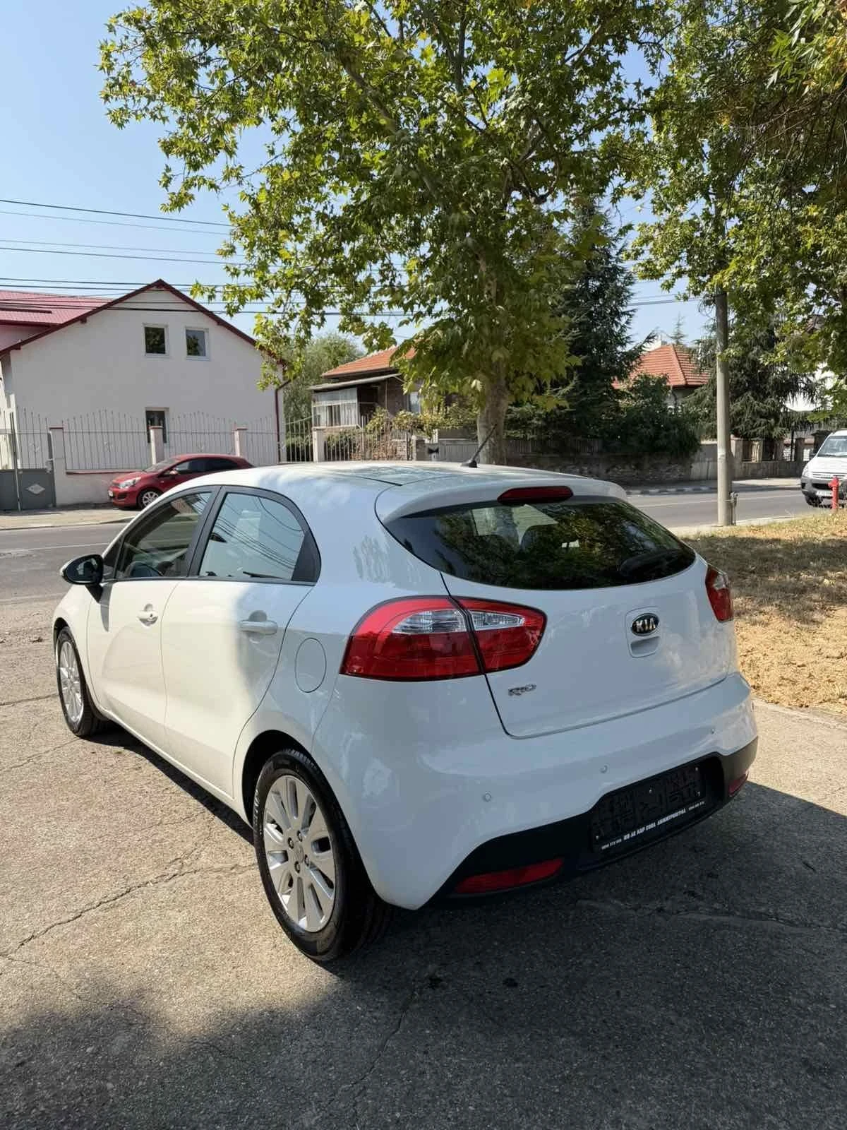 Kia Rio, снимка 6 - Автомобили и джипове - 55817671
