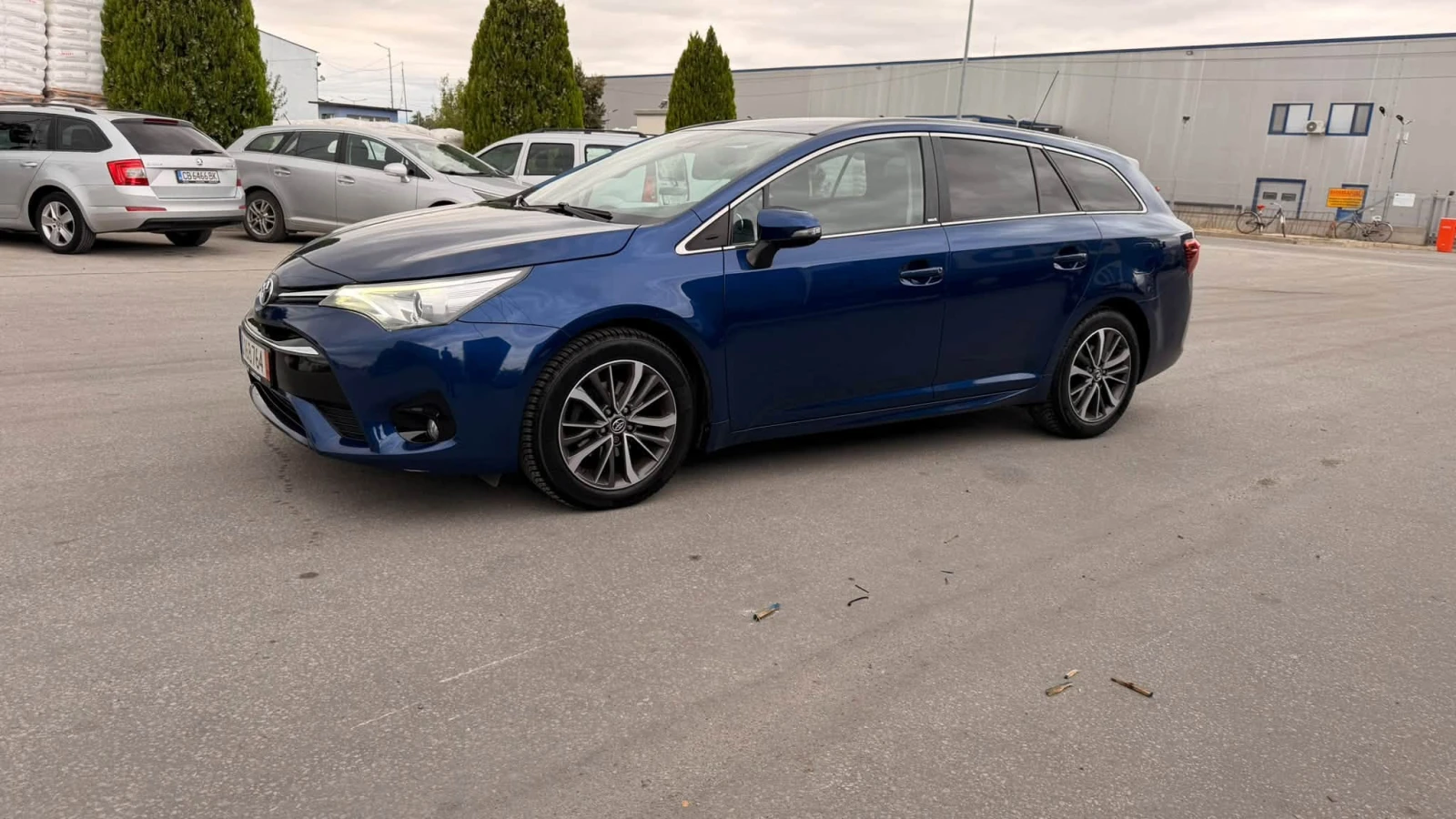 Toyota Avensis 1.8 БЕНЗИН  EURO6, снимка 5 - Автомобили и джипове - 56236994