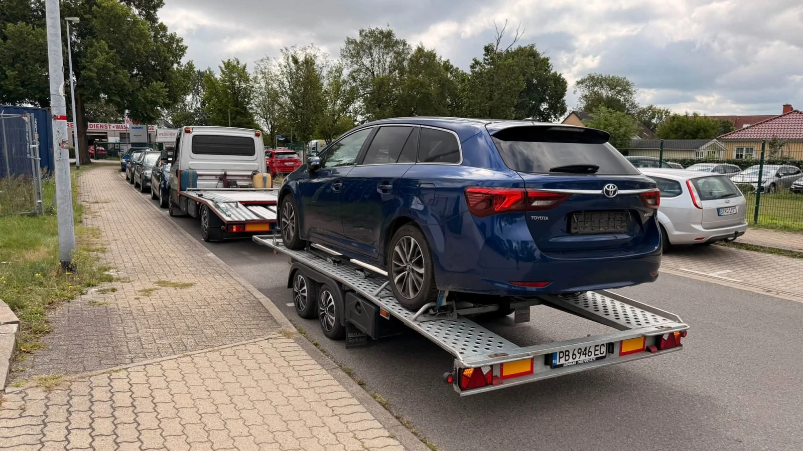 Toyota Avensis 1.8 БЕНЗИН  EURO6, снимка 16 - Автомобили и джипове - 56236994