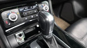VW Touareg V6 3.0TDI* КОЖА* ПОДГРЕВ, снимка 7