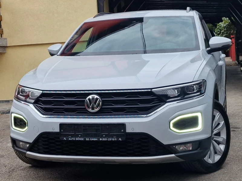 VW T-Roc 190hp-ACC-CAMERA-VIRTUAL-4MOTION, снимка 3 - Автомобили и джипове - 51737852