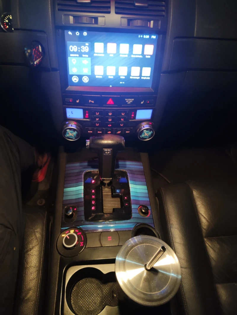 VW Touareg 2.5, снимка 7 - Автомобили и джипове - 52346635