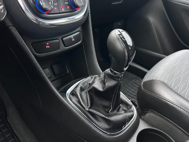 Opel Mokka Cosmo 1.6Ecotec Start/Stop 115кс ОТЛИЧНА!!! EURO 6, снимка 12 - Автомобили и джипове - 52500101