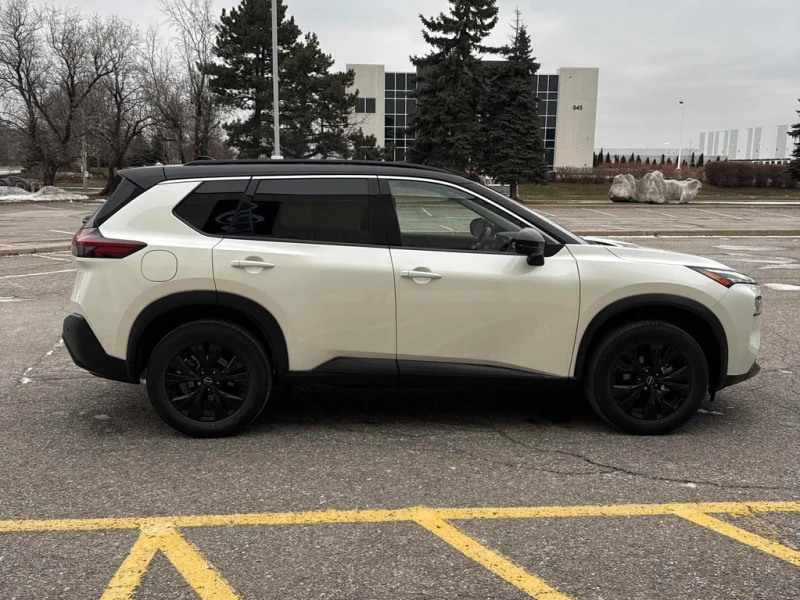 Nissan Rogue * AWD SV Midnight Edition * CARFAX * БЕЗ ПЪРВОНАЧА, снимка 3 - Автомобили и джипове - 52869199