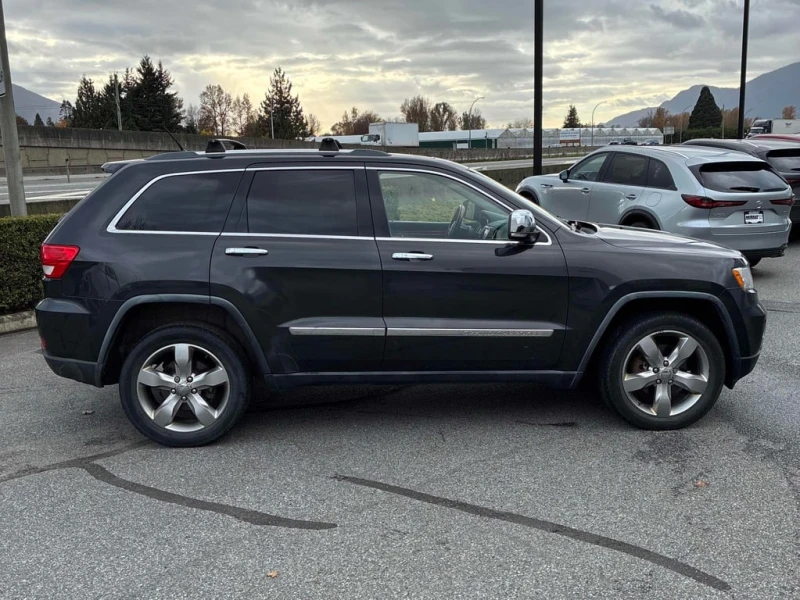 Jeep Grand cherokee * Overland * CARFAX * ЦЕНА ДО БЪЛГАРИЯ, снимка 3 - Автомобили и джипове - 53047701