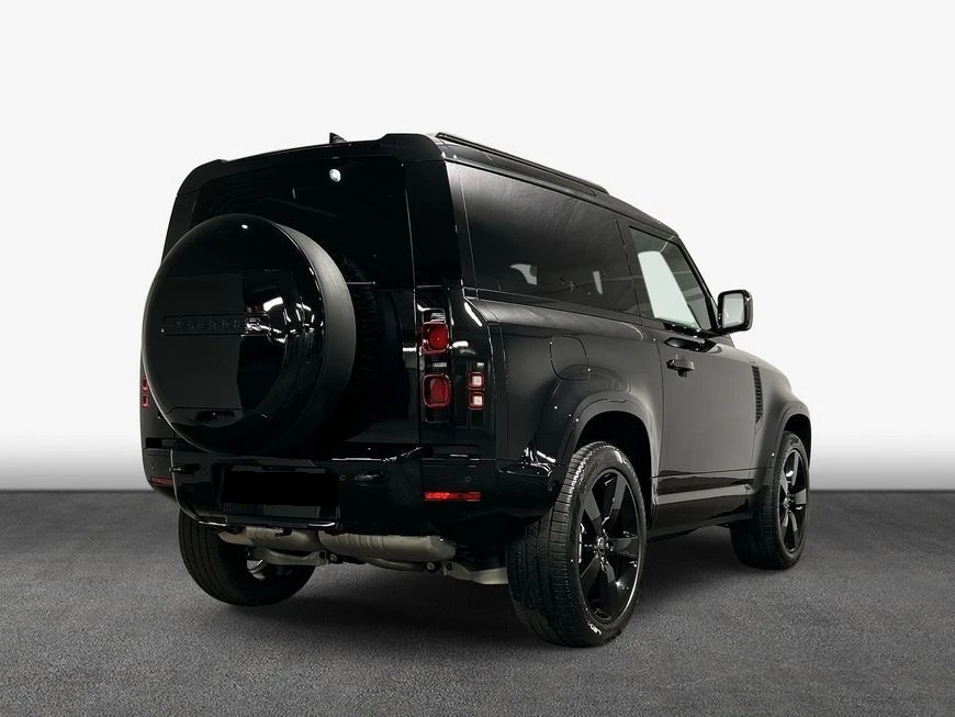 Land Rover Defender 90 D300 X-DYNAMIC - изображение 5