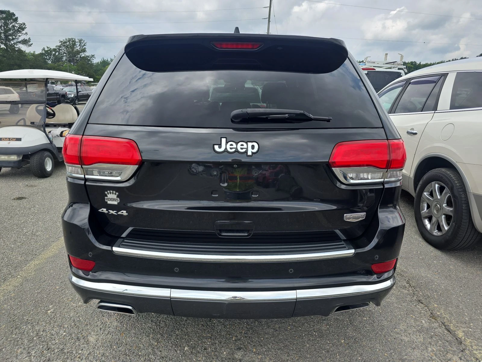 Jeep Grand cherokee SUMMIT* 5.7 HEMI* HARMAN* DISTRO* PANO* 8ZF* ОБДУХ - изображение 4