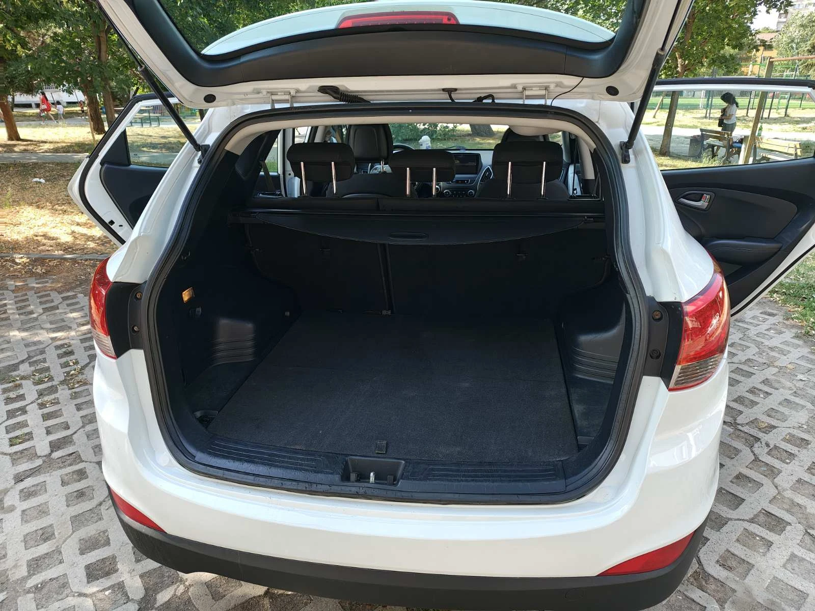 Hyundai IX35 2.0CRDI - изображение 4