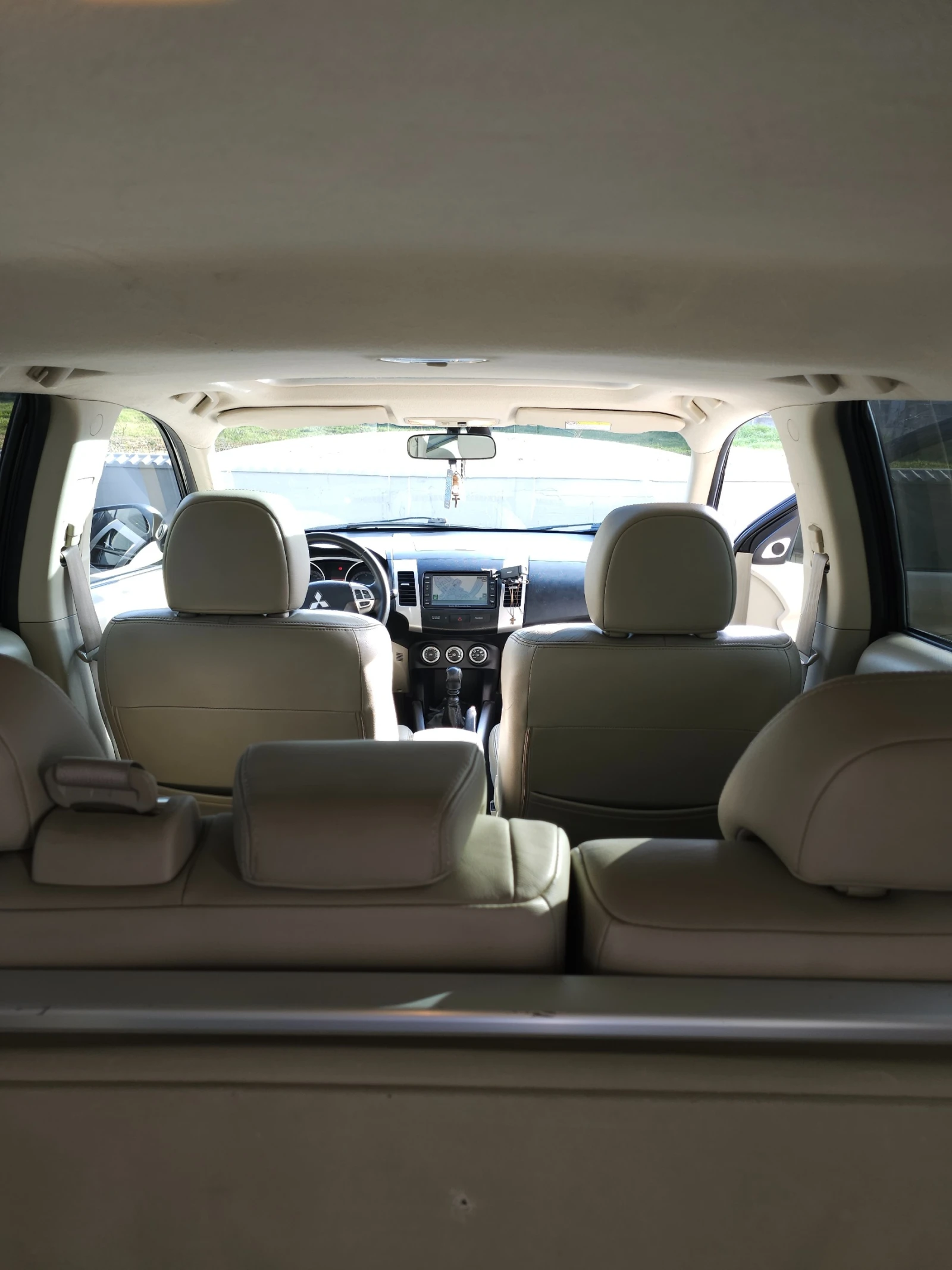 Mitsubishi Outlander 2.2HDI | Mobile.bg � ����������� 11