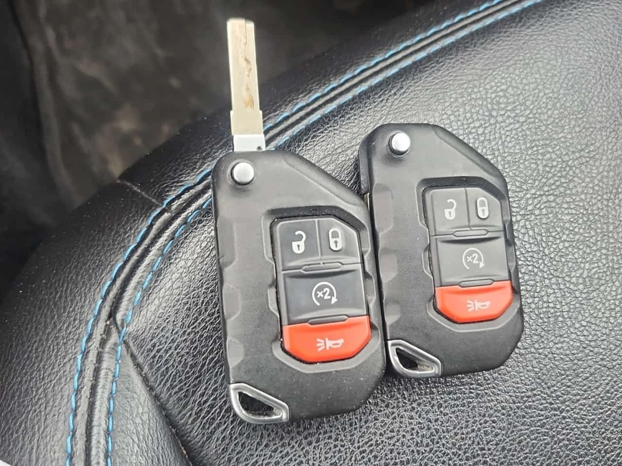 Jeep Wrangler * UNLIMITED RUBICON * CARFAX * Един собственик * , снимка 13 - Автомобили и джипове - 53894652