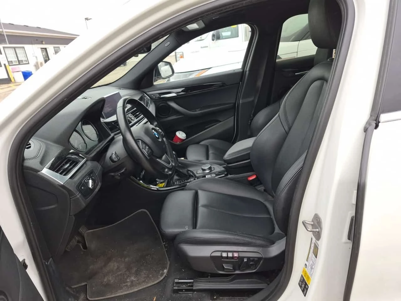 BMW X2 XDRIVE28I| PANO| 2 КЛЮЧА| ПАМЕТ| , снимка 8 - Автомобили и джипове - 54076266