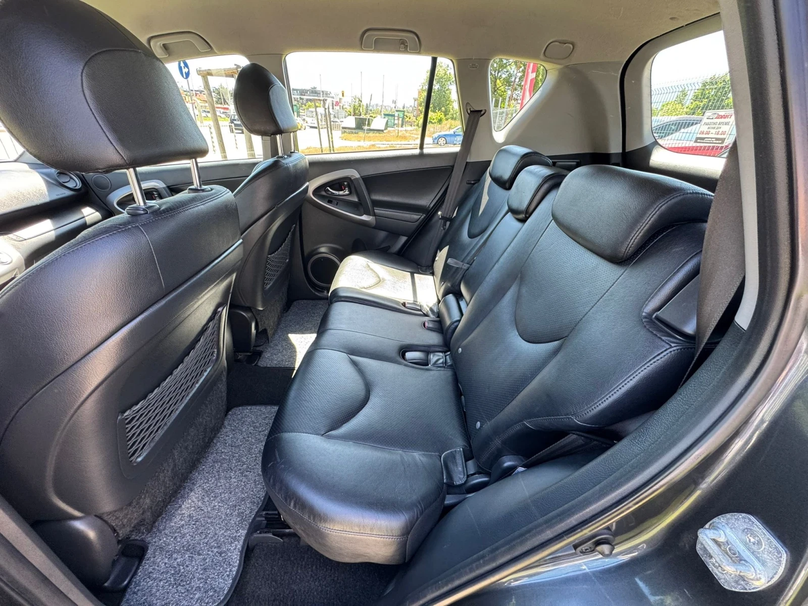 Toyota Rav4 2.2D-4D/136к.с., снимка 15 - Автомобили и джипове - 54721252