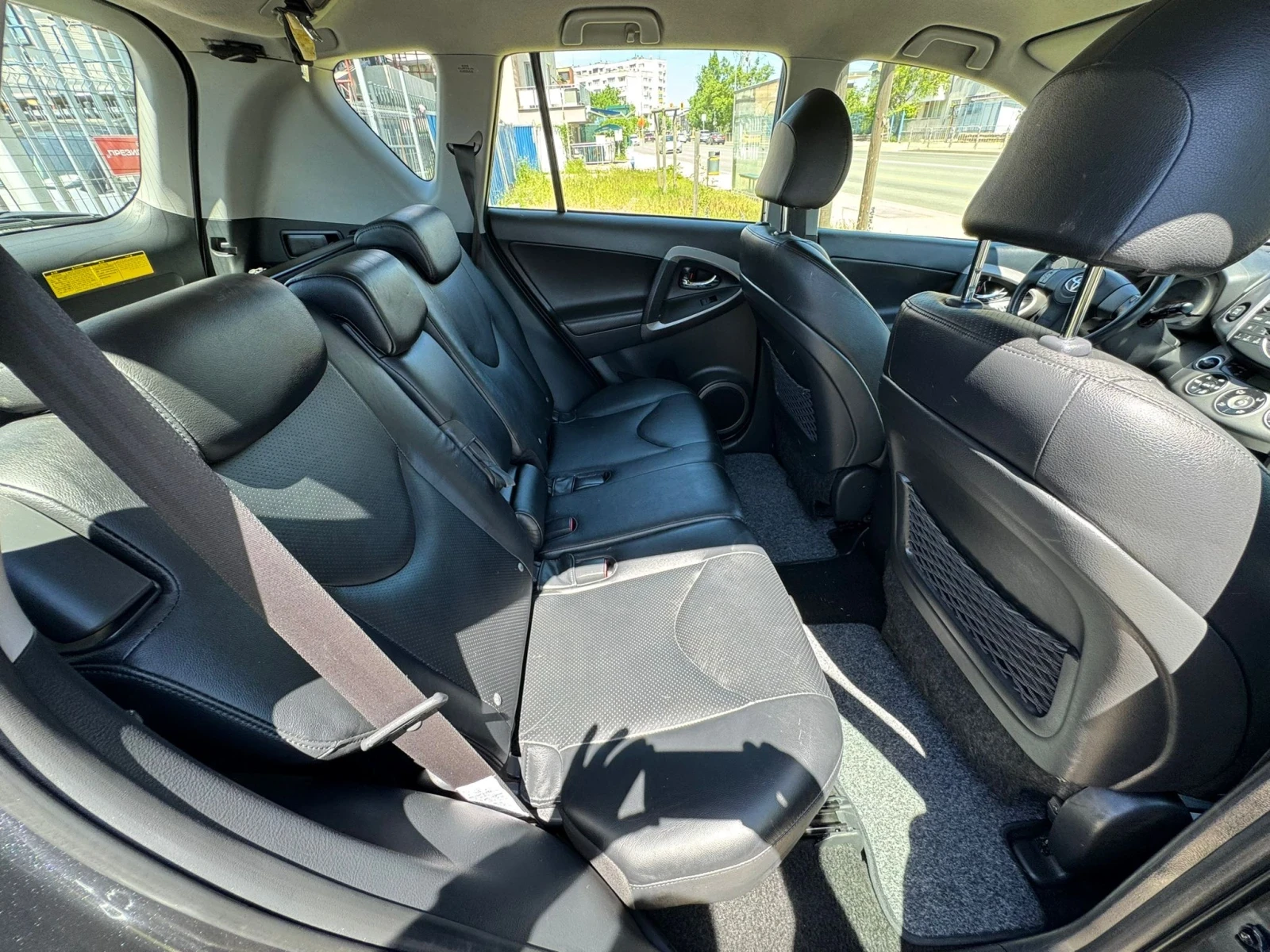 Toyota Rav4 2.2D-4D/136к.с., снимка 14 - Автомобили и джипове - 54721252