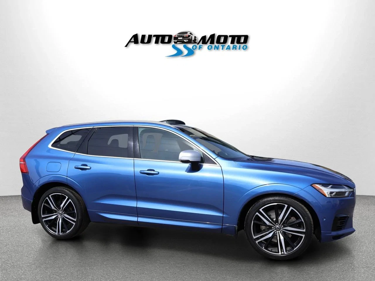 Volvo XC60 T8 R-Design Plug-in Hybrid AWD, снимка 5 - Автомобили и джипове - 55616044
