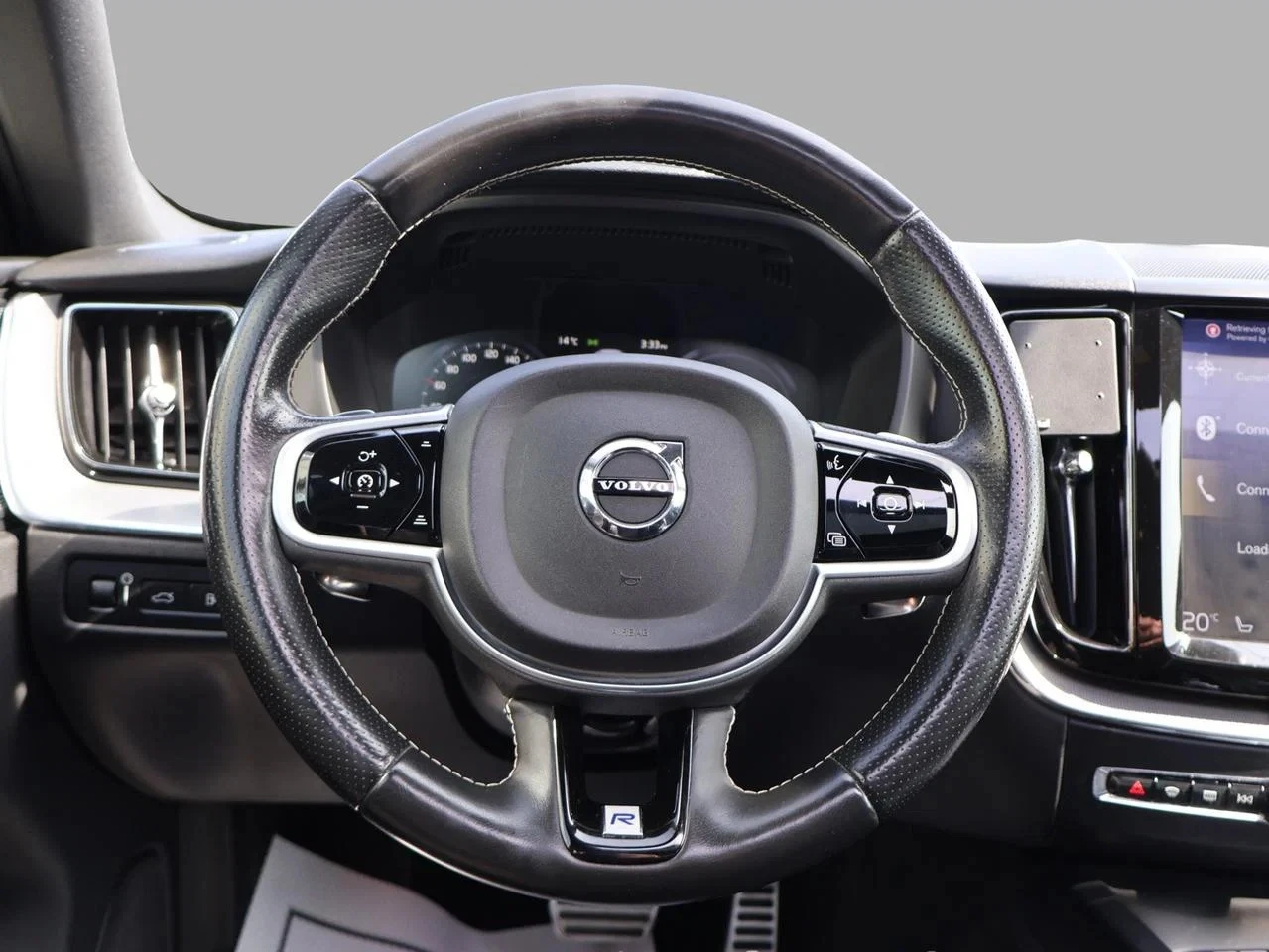 Volvo XC60 T8 R-Design Plug-in Hybrid AWD, снимка 7 - Автомобили и джипове - 55616044