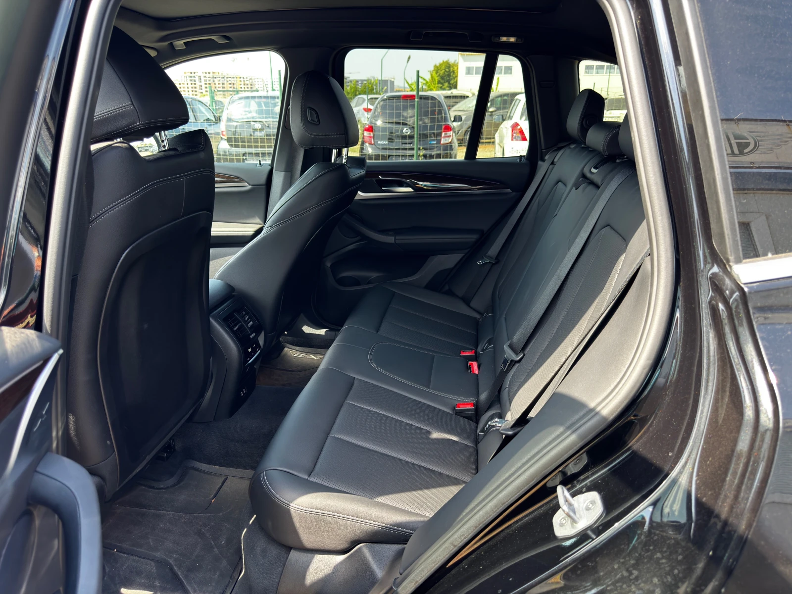 BMW X3 xDrive30i, снимка 13 - Автомобили и джипове - 55657050