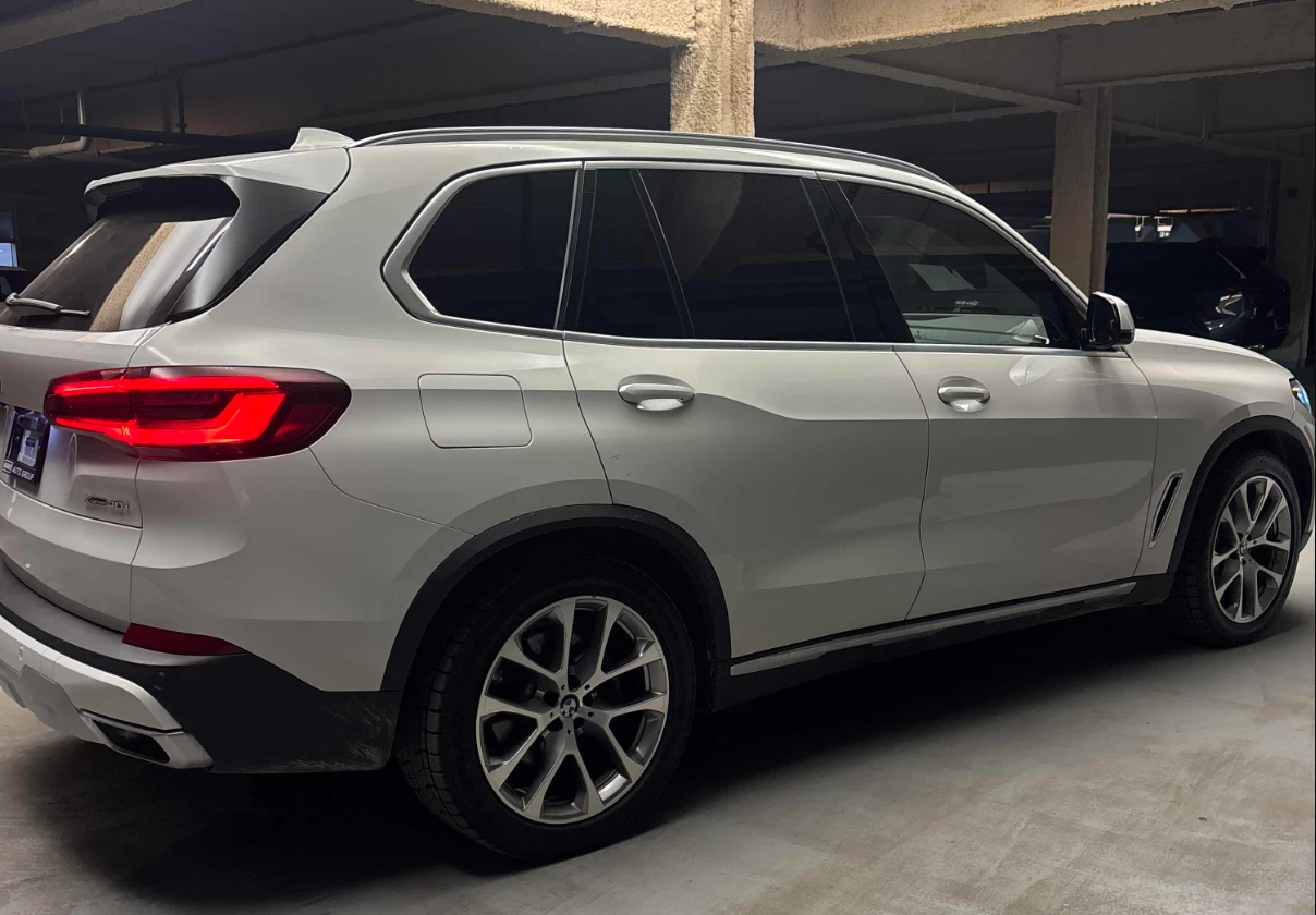 BMW X5 xDrive* Ambient* LASER* Virtual* Keyless, снимка 3 - Автомобили и джипове - 55750580