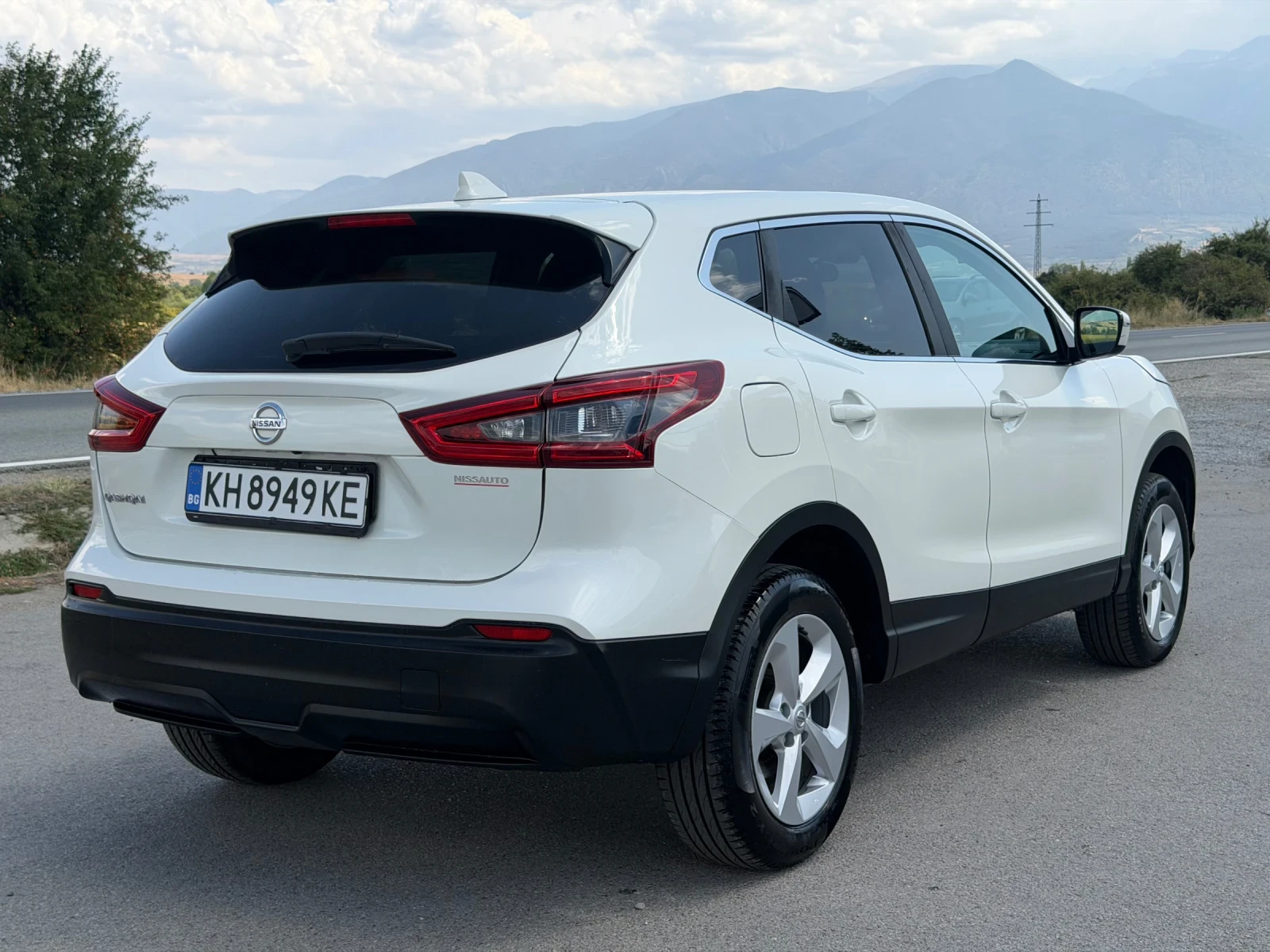 Nissan Qashqai 1.5 DCI, снимка 3 - Автомобили и джипове - 55823991