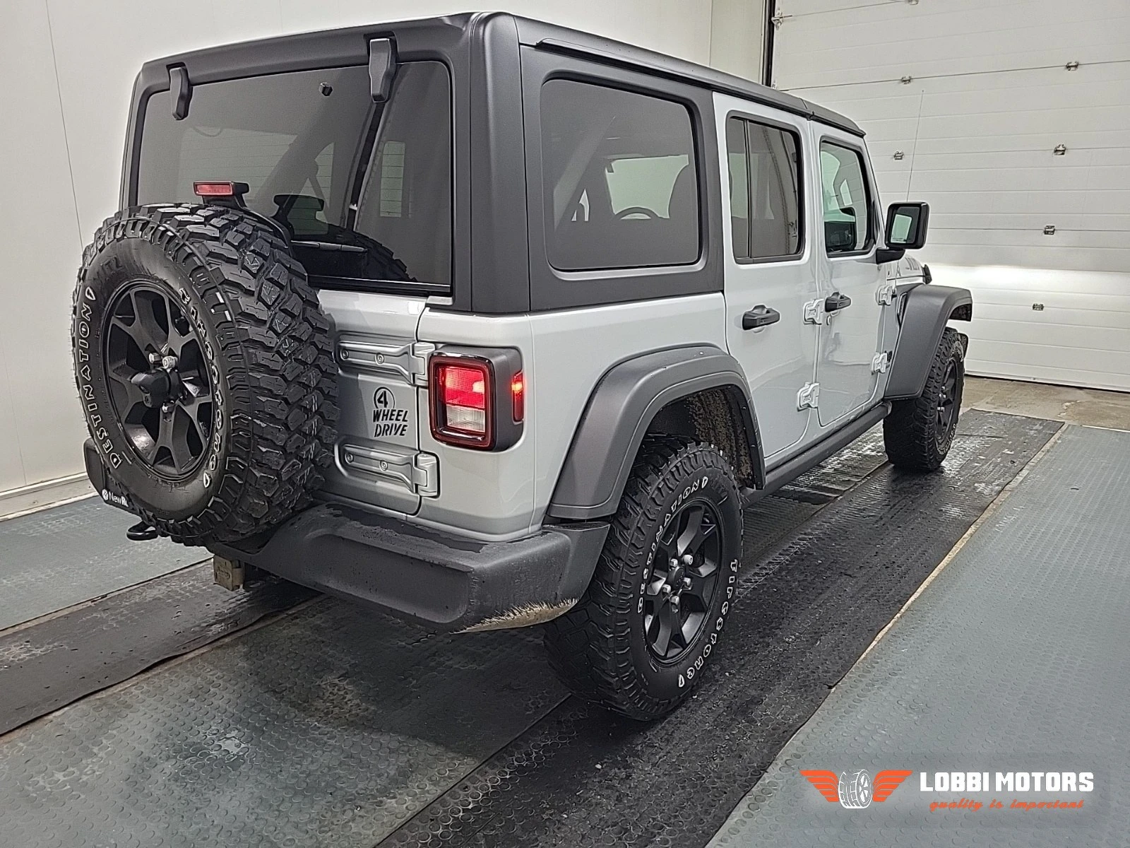 Jeep Wrangler, снимка 3 - Автомобили и джипове - 55992791