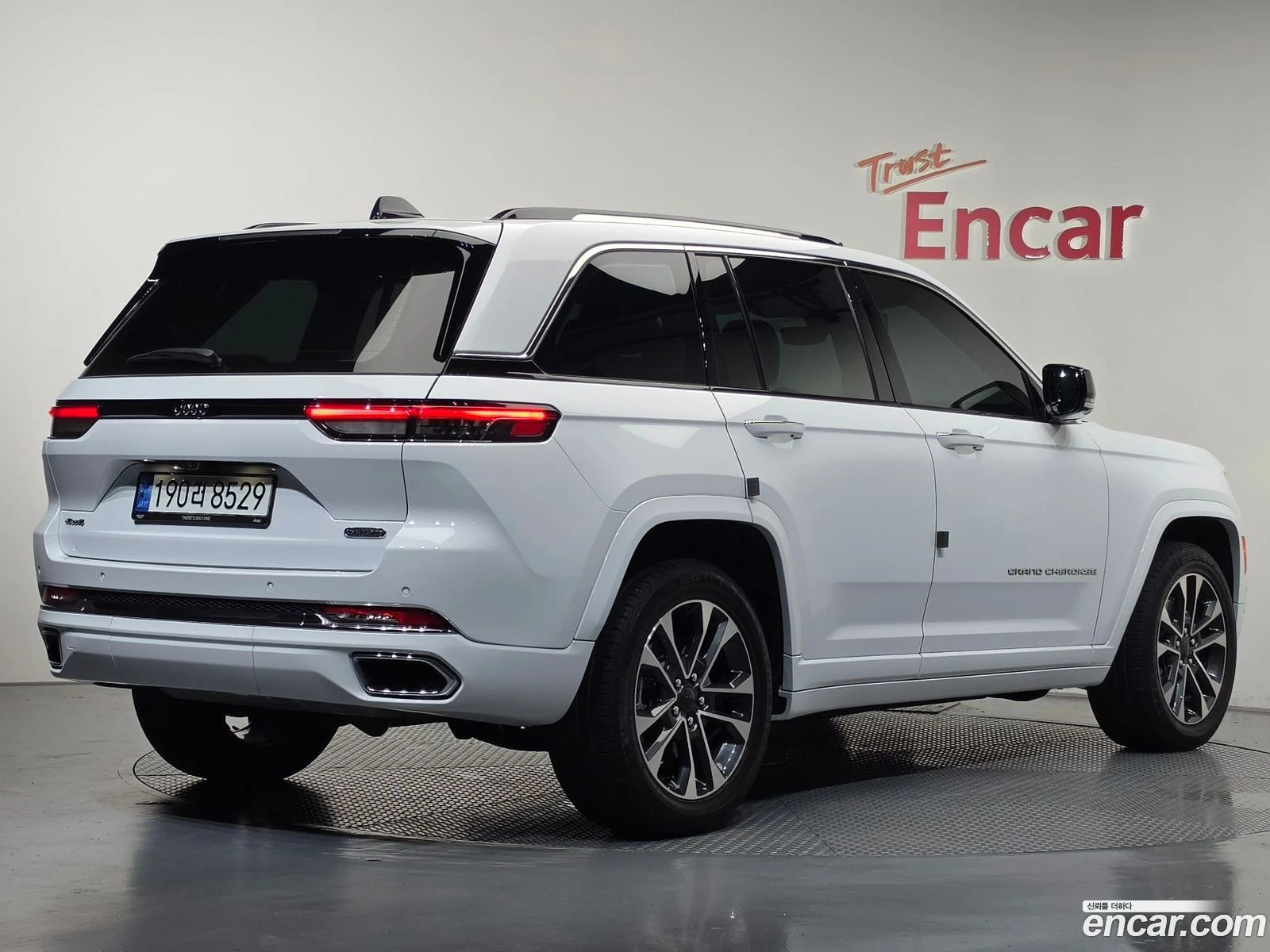 Jeep Cherokee 3.6 Overland* ������ ���� �� BG | Mobile.bg � ����������� 2