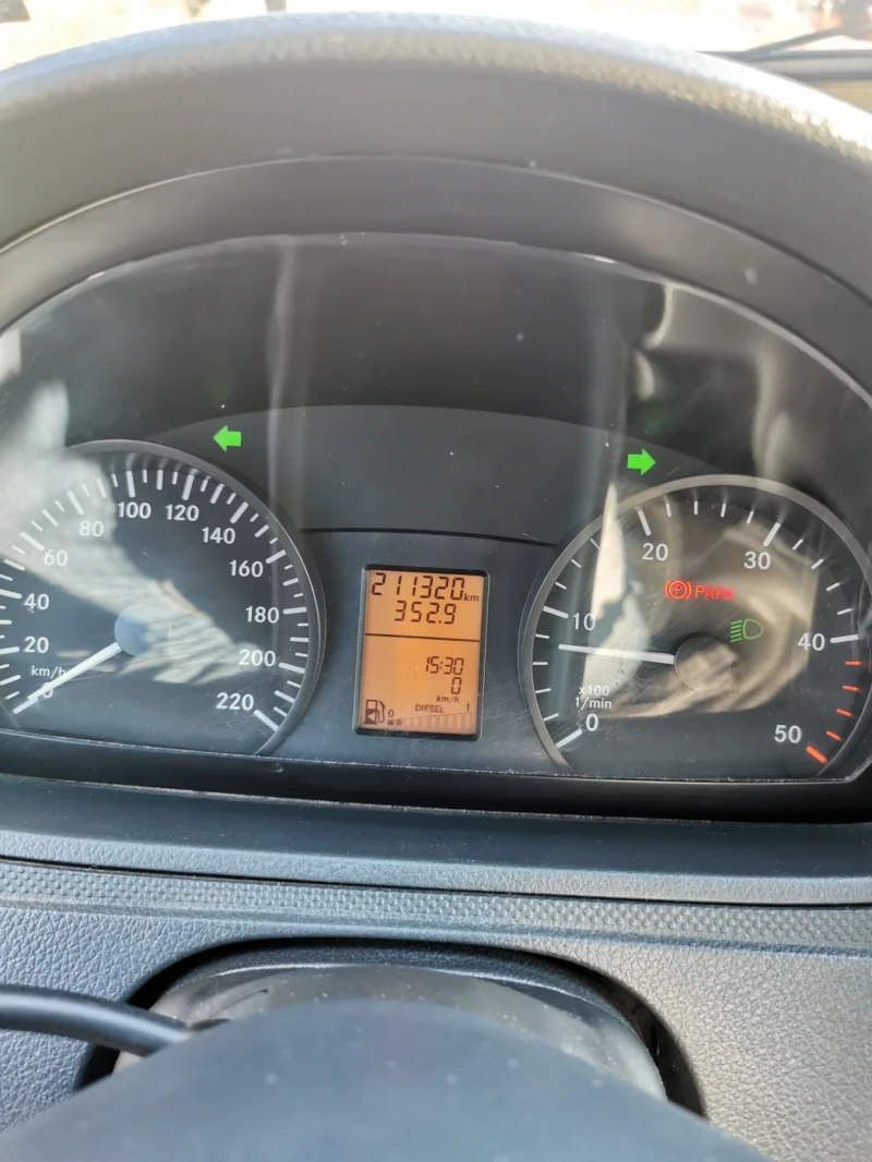 Mercedes-Benz Vito 116 CDI, снимка 9 - Бусове и автобуси - 51760408