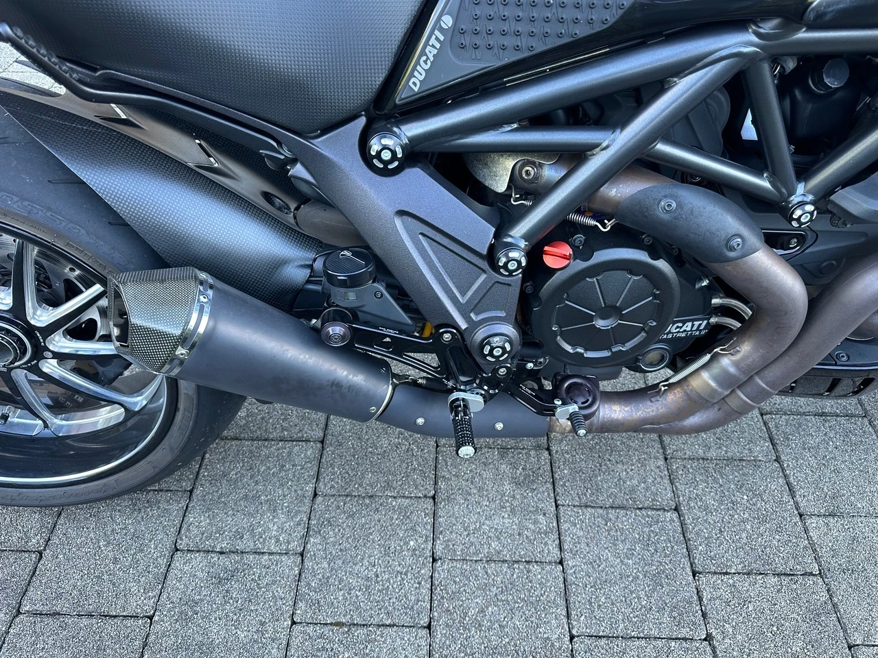 Ducati Diavel Cromo Edition , снимка 4 - Мотоциклети и мототехника - 56217241