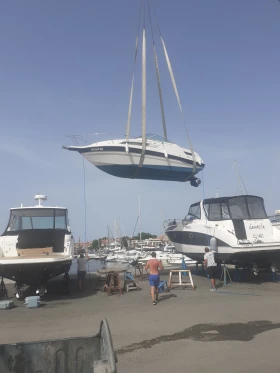 Моторна яхта Chaparral Signature, снимка 11