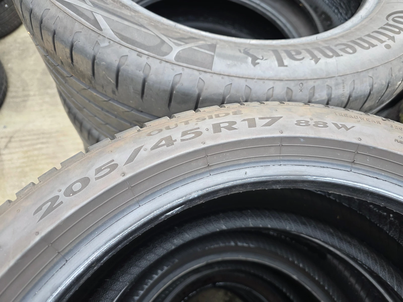 Гуми Летни 205/45R17, снимка 6 - Гуми и джанти - 53768992