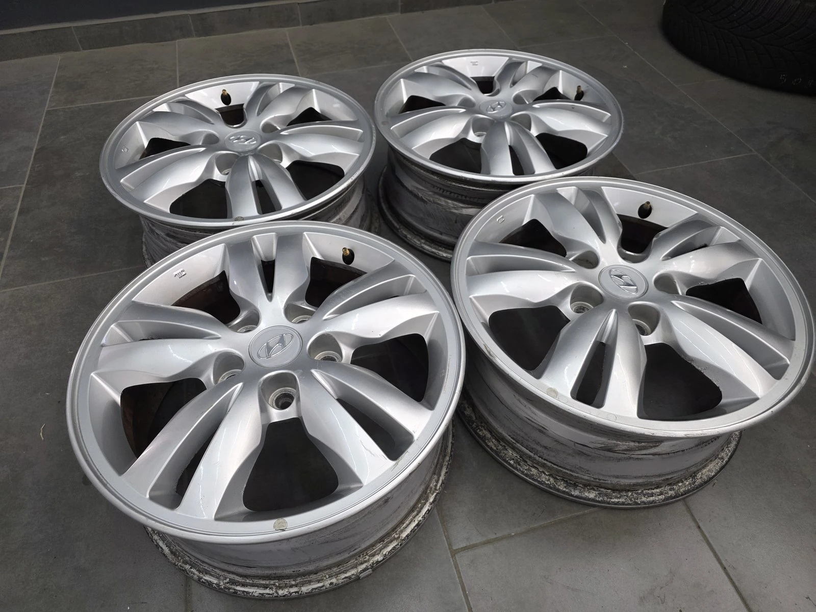 Джанти за Hyundai, снимка 9 - Гуми и джанти - 56719417