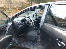 Toyota Corolla verso - 2700 € / 5280.74 лв. - 34530431 8