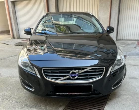 Volvo V60 D5 AWD