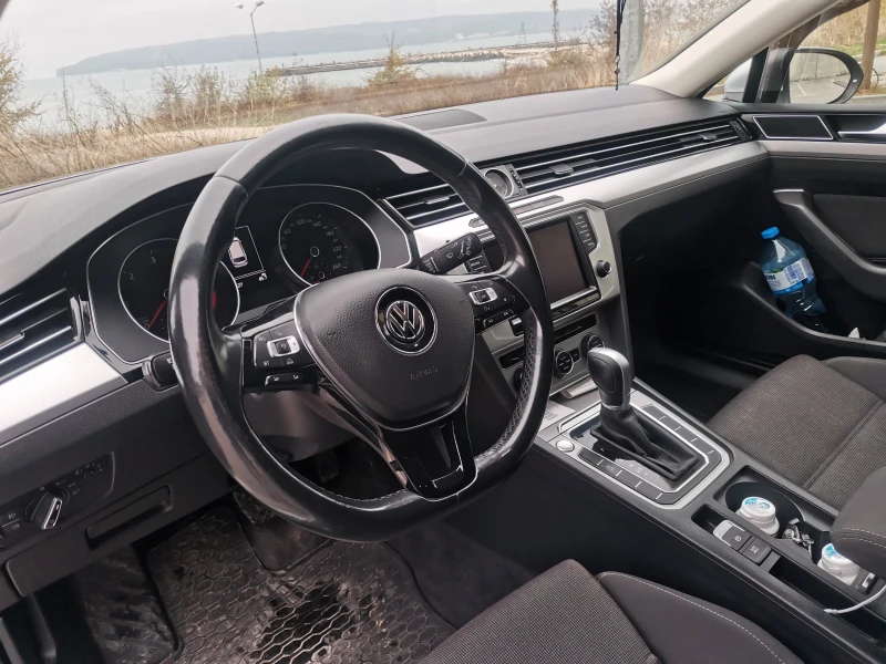 VW Passat 2.0 TDI, снимка 14 - Автомобили и джипове - 46877596