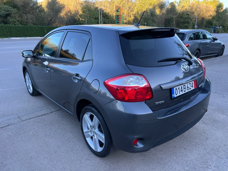 Toyota Auris 1.8i 147к.с ШВЕЙЦАРИЯ, снимка 4 - Автомобили и джипове - 47596749