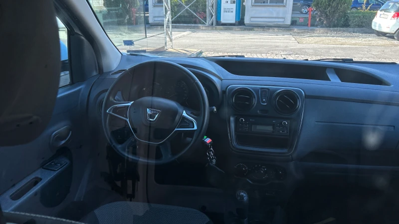 Dacia Dokker, снимка 10 - Автомобили и джипове - 48007515