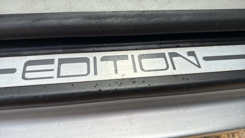 VW Golf 1.9TDI 100kc EDITION, снимка 17 - Автомобили и джипове - 51200886