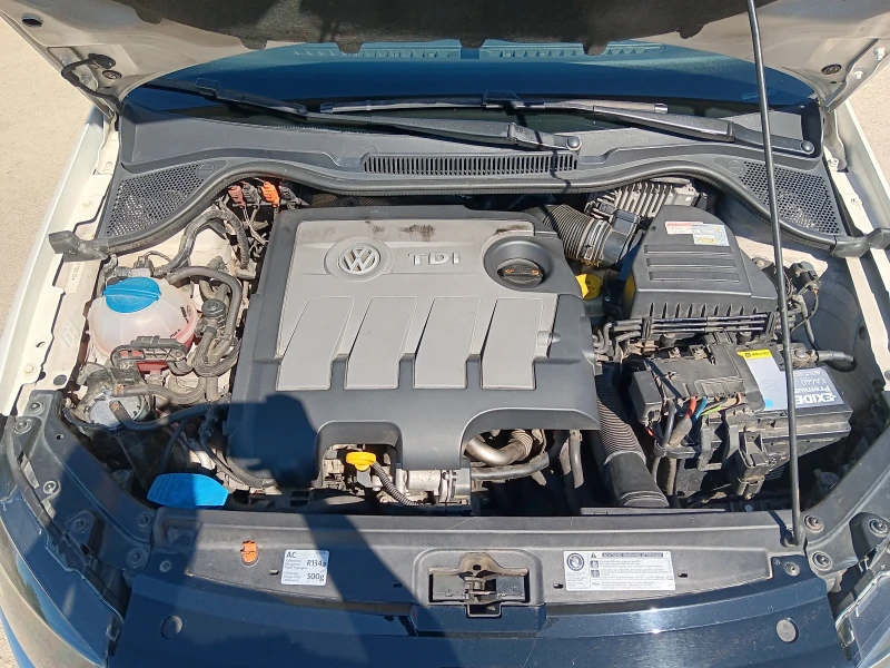 VW Polo 1.6 TDI, снимка 16 - Автомобили и джипове - 51794563