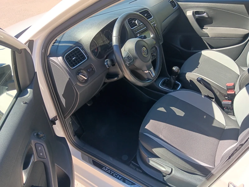 VW Polo 1.6 TDI, снимка 9 - Автомобили и джипове - 51794563
