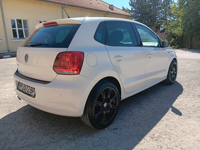 VW Polo 1.6 TDI, снимка 5 - Автомобили и джипове - 51794563