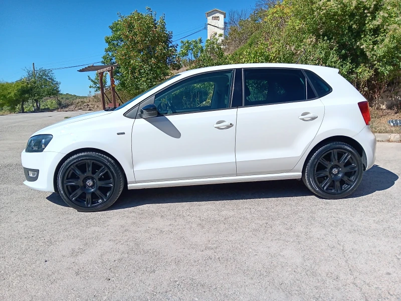 VW Polo 1.6 TDI, снимка 2 - Автомобили и джипове - 51794563
