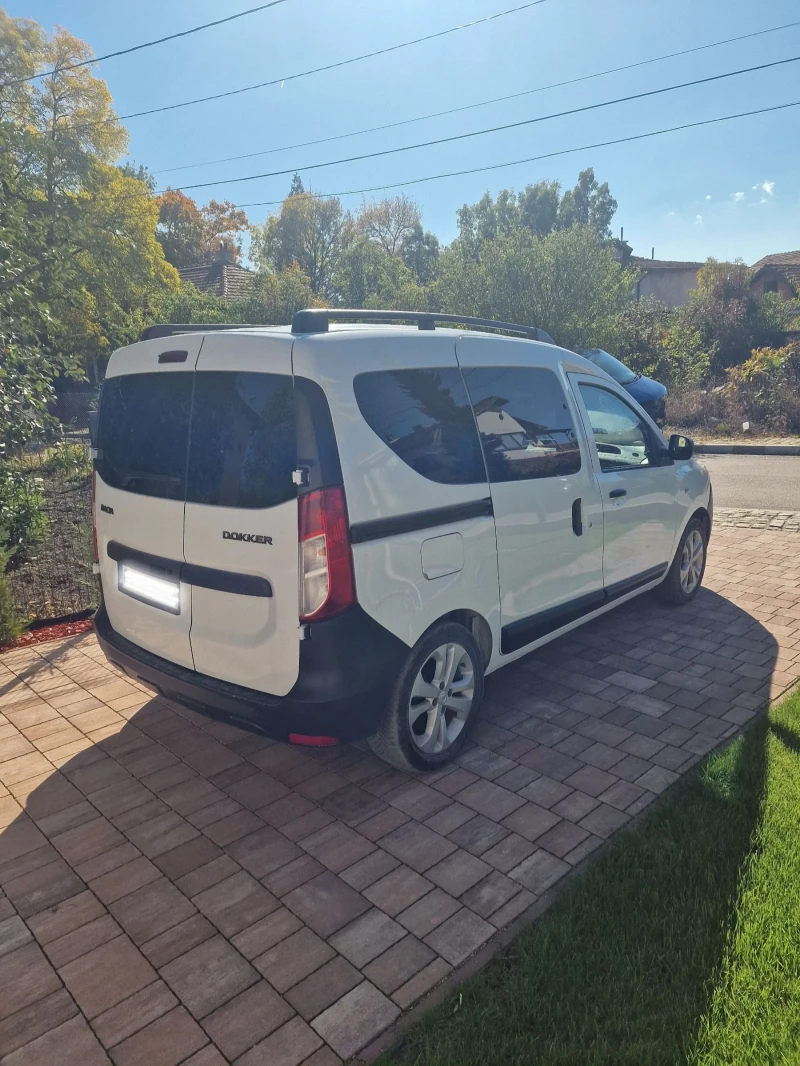 Dacia Dokker 1.5 DCI, снимка 8 - Автомобили и джипове - 52518681