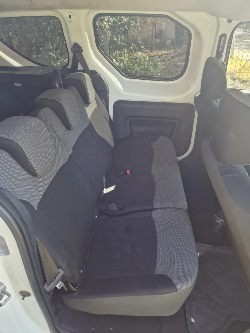 Dacia Dokker 1.5 DCI, снимка 11 - Автомобили и джипове - 52518681