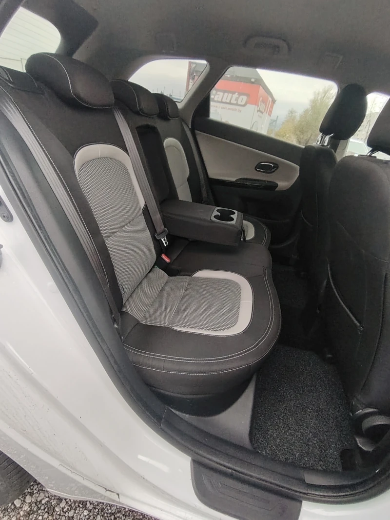 Kia Ceed 1.6 GDI 159000 км, снимка 12 - Автомобили и джипове - 52646143