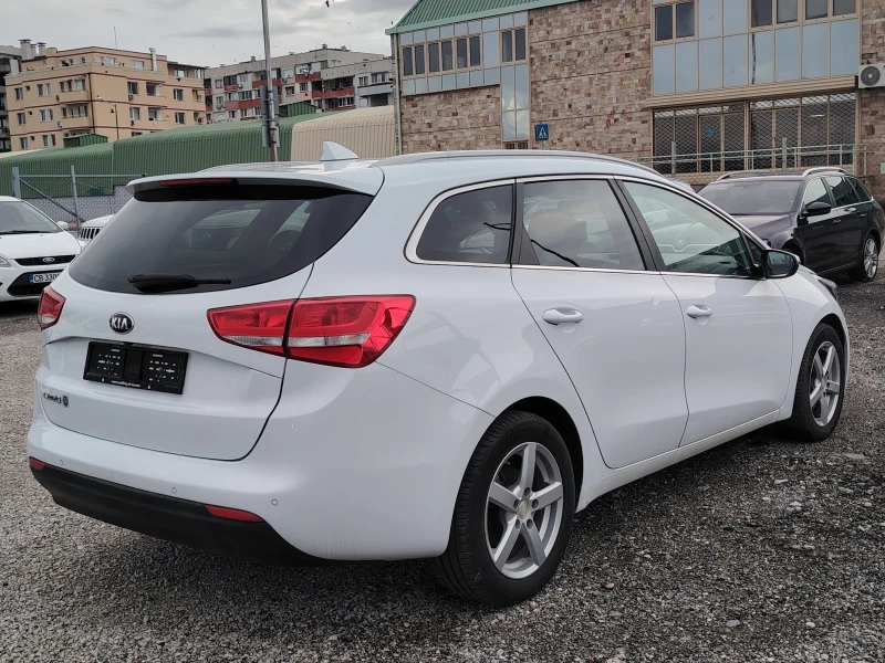 Kia Ceed 1.6 GDI 159000 км, снимка 3 - Автомобили и джипове - 52646143