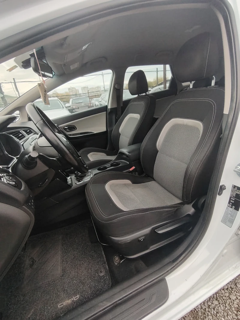 Kia Ceed 1.6 GDI 159000 км, снимка 6 - Автомобили и джипове - 52646143