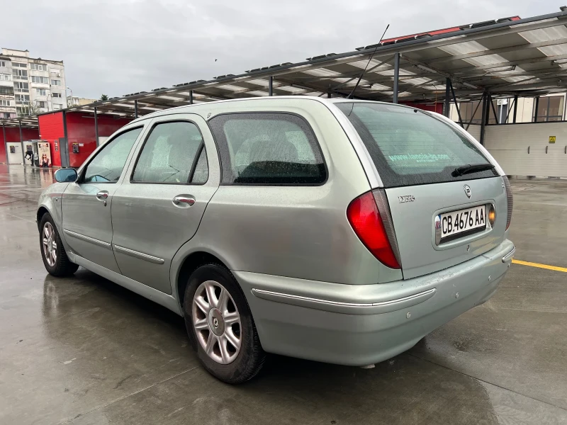 Lancia Lybra 1.8 Bose Топ цена!, снимка 4 - Автомобили и джипове - 52333442