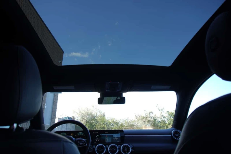 Mercedes-Benz A 220 CARFAX, снимка 16 - Автомобили и джипове - 53517943