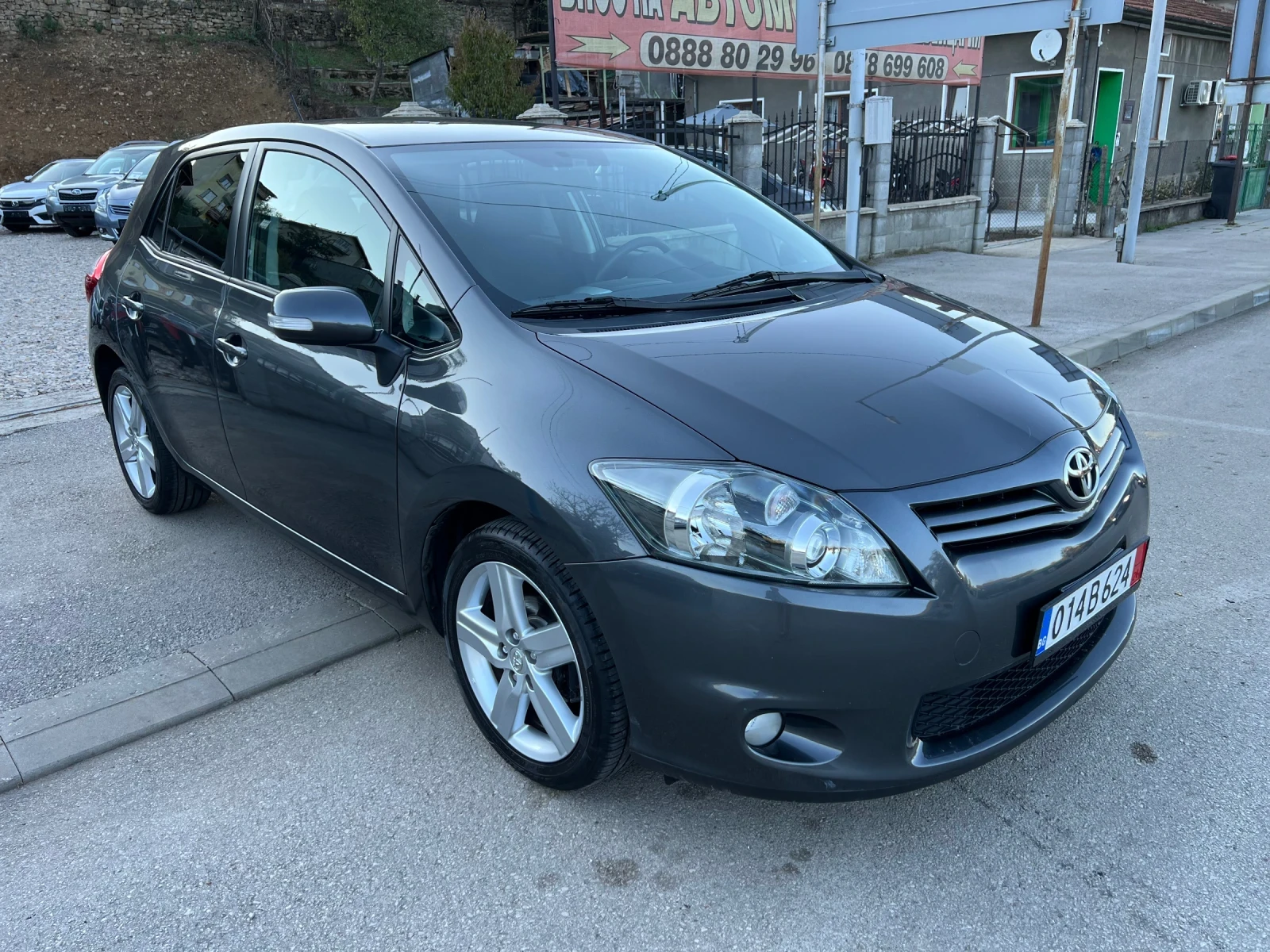 Toyota Auris 1.8i 147к.с ШВЕЙЦАРИЯ - изображение 2