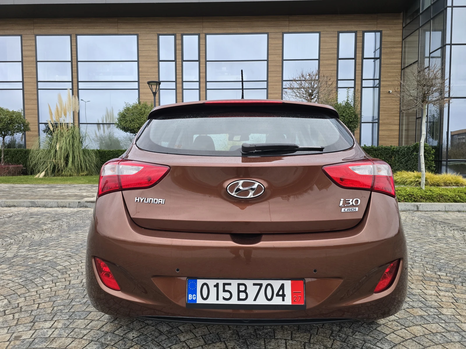 Hyundai I30 1.6 D Premium-NAVI-KAMERA - изображение 6