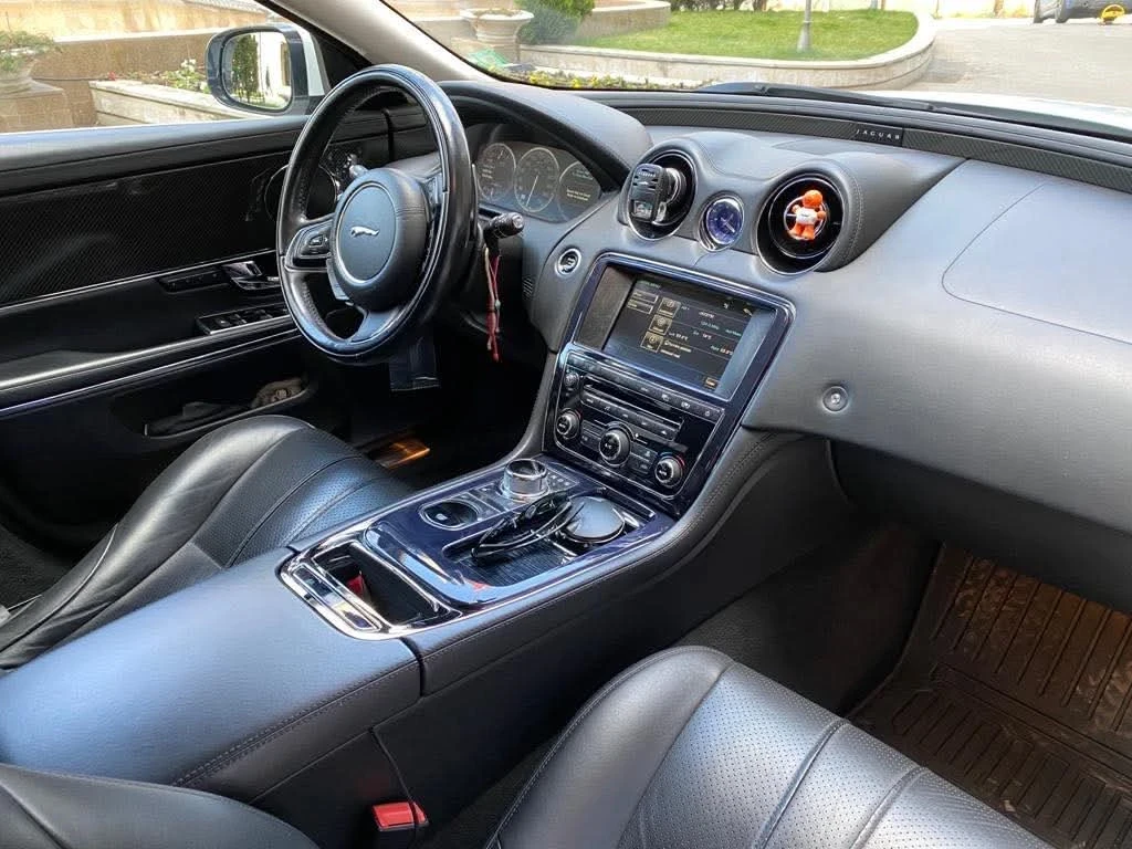 Jaguar Xj Дълга база лимузина XJL  - изображение 6