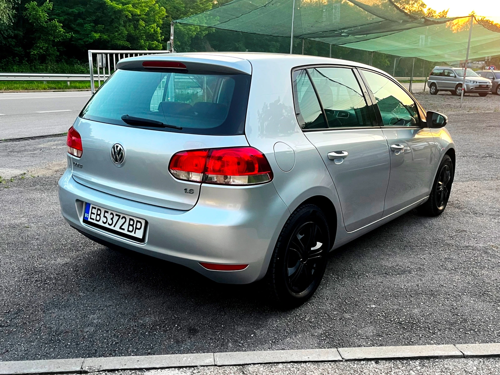 VW Golf 1.6I ЧАСТНА ОБЯВА! - изображение 5